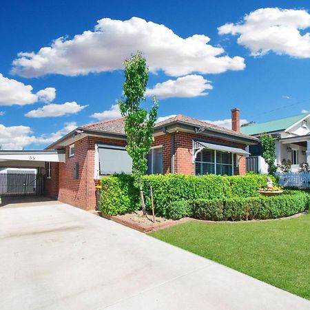 The Macleay - Poolside Entertainer, Pet Friendly Villa Wagga Wagga Luaran gambar