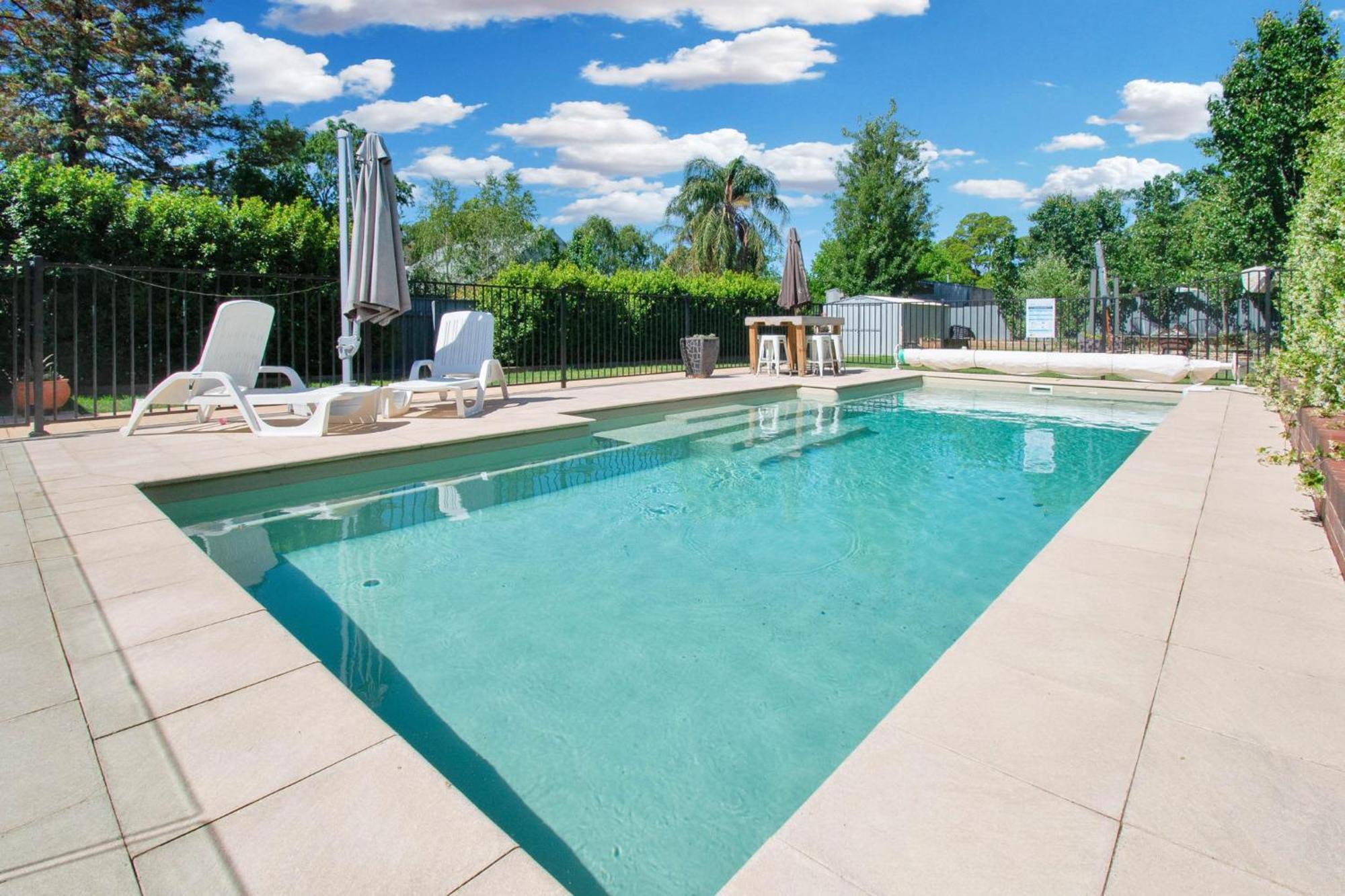 The Macleay - Poolside Entertainer, Pet Friendly Villa Wagga Wagga Luaran gambar